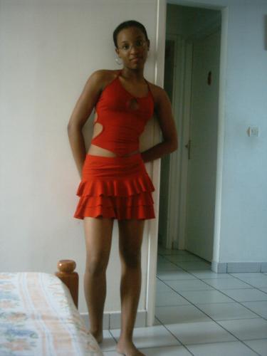 La red girl